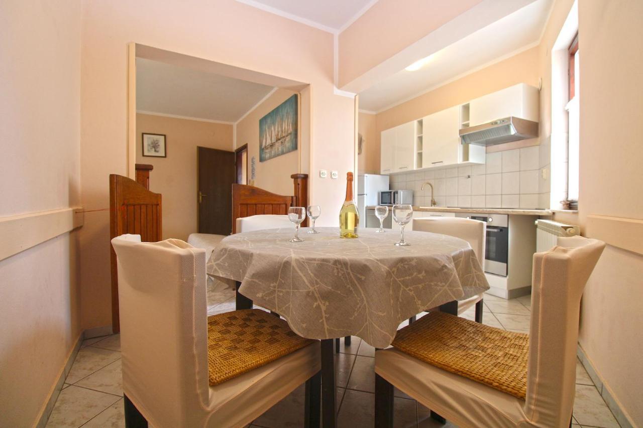 Apartment Mirela 2145 Фажана Экстерьер фото